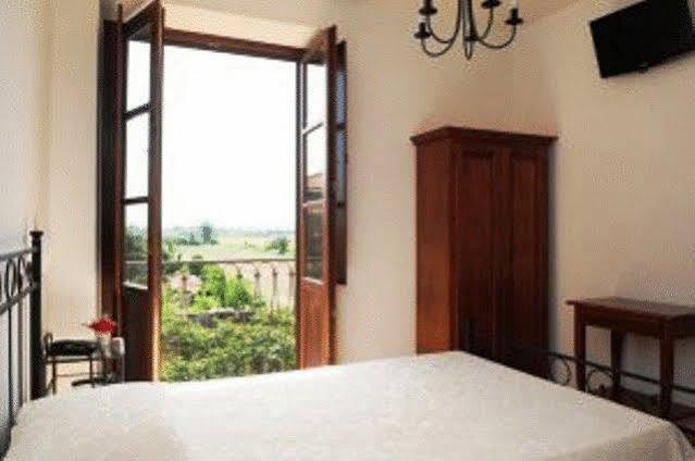 Hotel Dei Templi Paestum Bagian luar foto